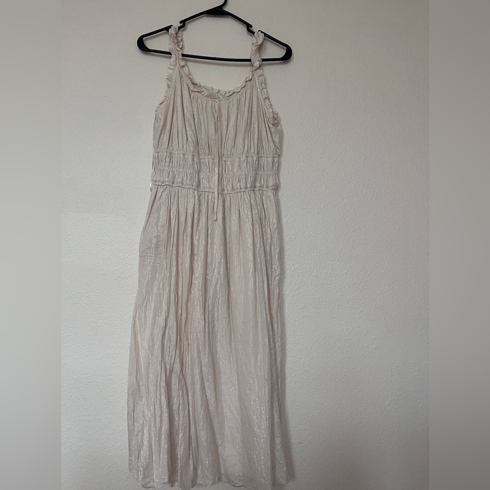 White flowy dress with sliver tinsel